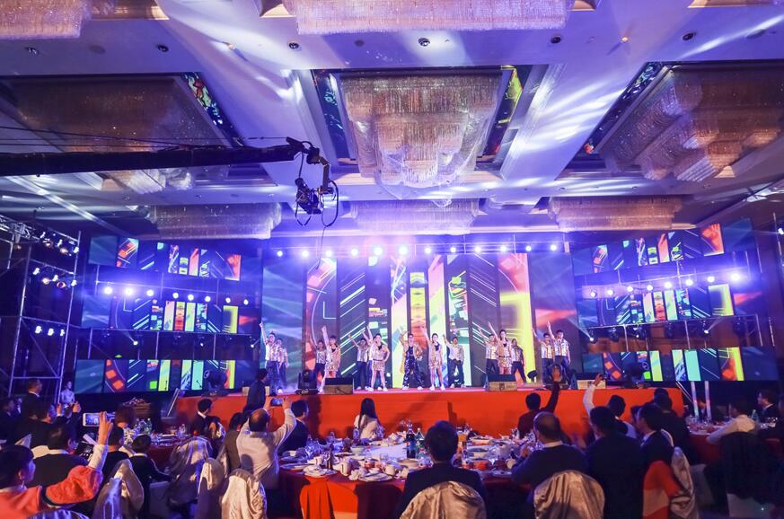 成功的舉辦一場企業年會策劃有哪些流程？